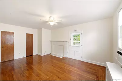 19 Sunset Avenue, Glen Cove, NY 11542 - Photo 5