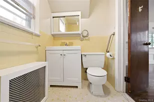 19 Sunset Ave, Glen Cove, NY 11542 - Photo 17