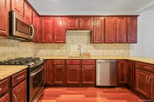 212 Trump Park, Shrub Oak, NY 10588 - Photo 7