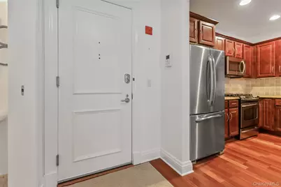 212 Trump Park, Shrub Oak, NY 10588 - Photo 5