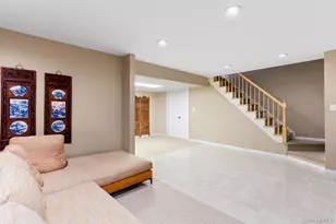 10 Laurel Woods Dr, Upper Brookville, NY 11771 - Photo 21
