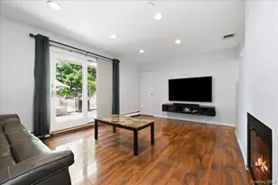 136 Tardy Ln S, Wantagh, NY 11793 - Photo 7
