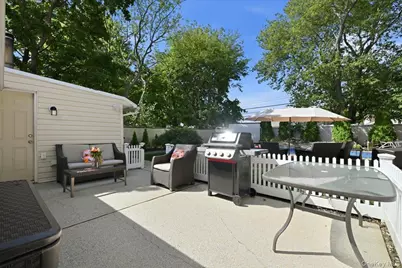 136 Tardy Lane S, Wantagh, NY 11793 - Photo 27