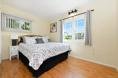 136 Tardy Lane S, Wantagh, NY 11793 - Photo 17