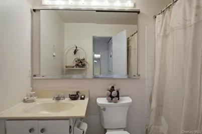 107 N Broadway #205B, White Plains, NY 10603 - Photo 19