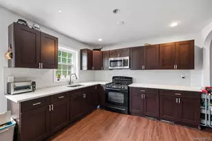 19 Blake St, Newburgh, NY 12550 - Photo 11