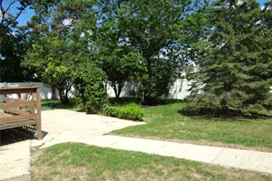 272 12th Ave, West Babylon, NY 11704 - Photo 17