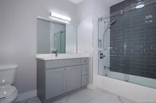 94302 Circle Dr, Central Islip, NY 11722 - Photo 11