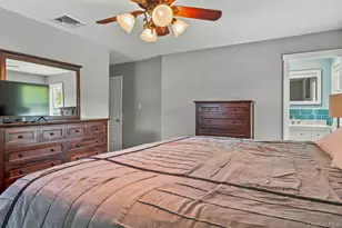 8 Marlan Ct, Smithtown, NY 11787 - Photo 27
