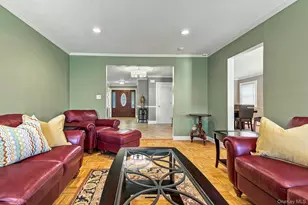 8 Marlan Ct, Smithtown, NY 11787 - Photo 25