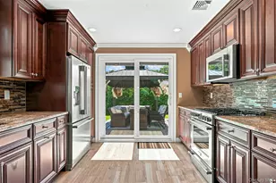 8 Marlan Ct, Smithtown, NY 11787 - Photo 19