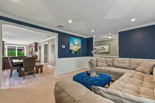 8 Marlan Ct, Smithtown, NY 11787 - Photo 13