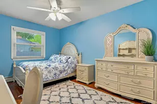 8 Marlan Ct, Smithtown, NY 11787 - Photo 31