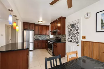 175 Latham Road, Mineola, NY 11501 - Photo 37