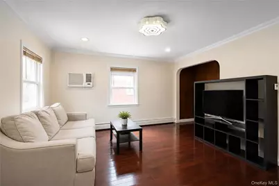 175 Latham Road, Mineola, NY 11501 - Photo 5