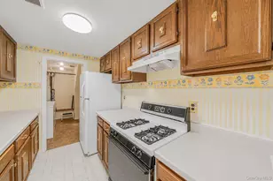 230 Birchwood Rd, Medford, NY 11763 - Photo 13