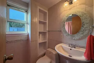 7 Crystal Ln, Brentwood, NY 11717 - Photo 15