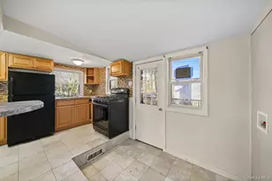 37 Orchard Trail, Monroe, NY 10950 - Photo 3
