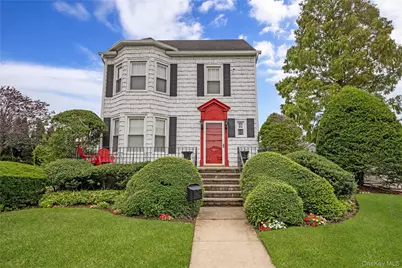 94 Fallwood Parkway, Farmingdale, NY 11735 - Photo 1