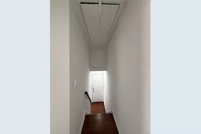 85 Halley Street N #3 (top), Yonkers, NY 10704 - Photo 9