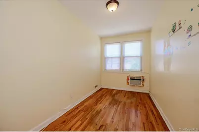 272 Brinsmade Avenue, Bronx, NY 10465 - Photo 9