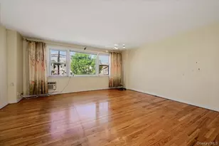 272 Brinsmade Ave, Bronx, NY 10465 - Photo 3