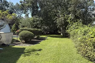 128 Rocky Point Landing Rd, Rocky Point, NY 11778 - Photo 21