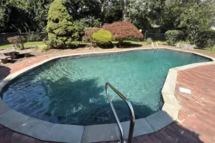 128 Rocky Point Landing Rd, Rocky Point, NY 11778 - Photo 3