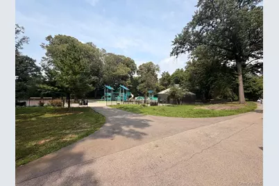 601 Pelham Parkway N #108, Bronx, NY 10467 - Photo 29