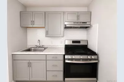 42-16 Rockaway Beach Boulevard #1st Fl, Far Rockaway, NY 11691 - Photo 3