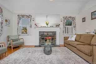 42 Spencer St, Farmingdale, NY 11735 - Photo 9