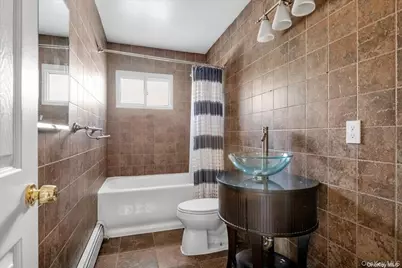 49 Neulist Avenue #2nd Fl, Port Washington, NY 11050 - Photo 13