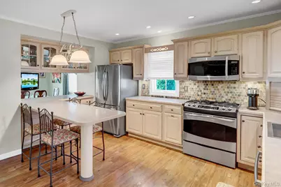 1188 New York Avenue, Franklin Square, NY 11010 - Photo 11