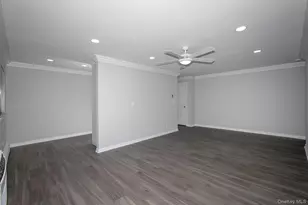 405 East Main St, Bay Shore, NY 11706 - Photo 5