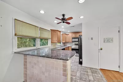 241 Garden Street, New Windsor, NY 12553 - Photo 13