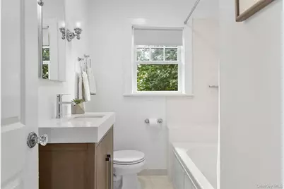 330 Carroll Avenue, Mamaroneck, NY 10543 - Photo 21