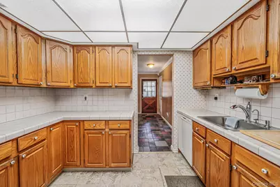 2345 Louis Kossuth Avenue, Ronkonkoma, NY 11779 - Photo 11