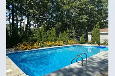 24 Evergreen Drive, Manorville, NY 11949 - Photo 5