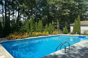 24 Evergreen Dr, Manorville, NY 11949 - Photo 5