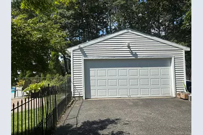 24 Evergreen Drive, Manorville, NY 11949 - Photo 7