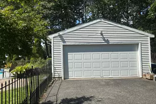 24 Evergreen Dr, Manorville, NY 11949 - Photo 7