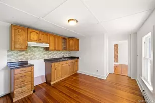 36 Railroad Ave, Center Moriches, NY 11934 - Photo 29