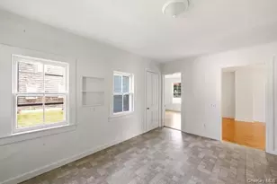 36 Railroad Ave, Center Moriches, NY 11934 - Photo 21