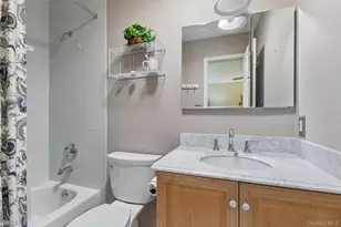 127 Farm House Ct, Manorville, NY 11949 - Photo 19