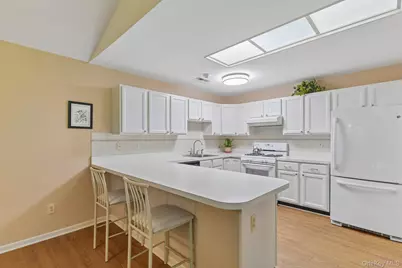 127 Farm House Court, Manorville, NY 11949 - Photo 9
