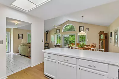 127 Farm House Court, Manorville, NY 11949 - Photo 11