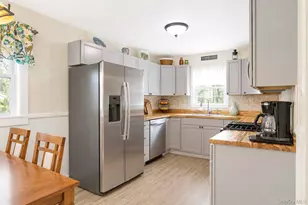 51 Roberts Rd W, Shirley, NY 11967 - Photo 19