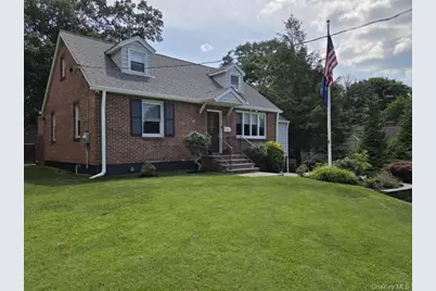 11 Fairview Place, Suffern, NY 10901 - Photo 1