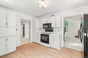 558 Heritage Hills Dr, Somers, NY 10589 - Photo 17