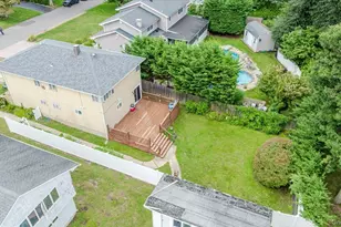 73 Cherokee Ave, West Islip, NY 11795 - Photo 23